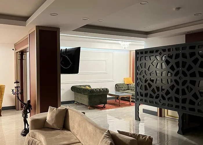 Nagas & Restaurant At Historical Part Of Готель Нікосія