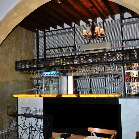 Hotel Nagas & Restaurant At Historical Part Of Nicosia