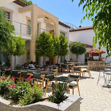 Nagas & Restaurant At Historical Part Of Nicosia