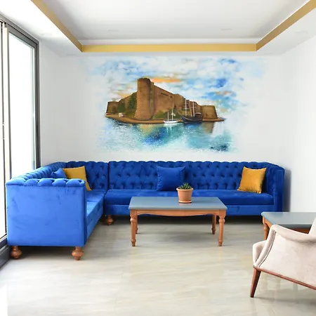 Nagas & Restaurant At Historical Part Of Nicosia