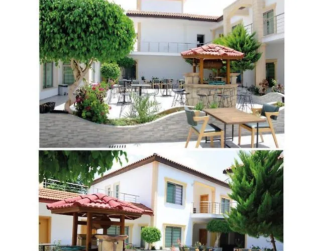 Nagas & Restaurant At Historical Part Of Hotel *