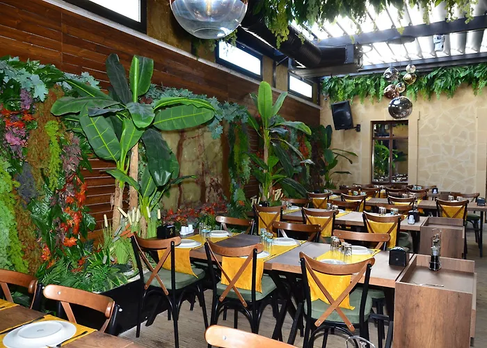 Hotel Nagas & Restaurant At Historical Part Of