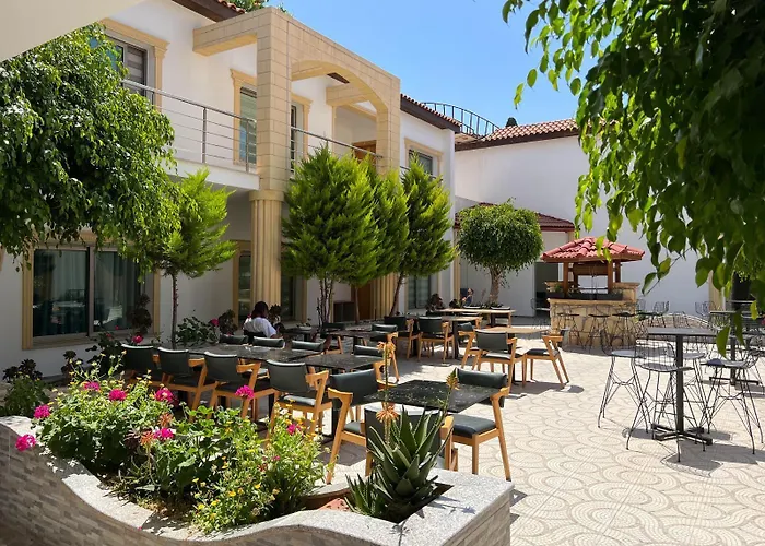 Nagas & Restaurant At Historical Part Of Nicosia