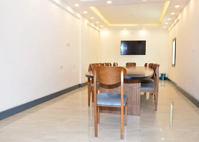 Hotel Nagas & Restaurant At Historical Part Of *