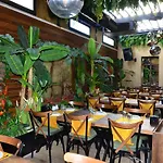 Отель Nagas & Restaurant At Historical Part Of