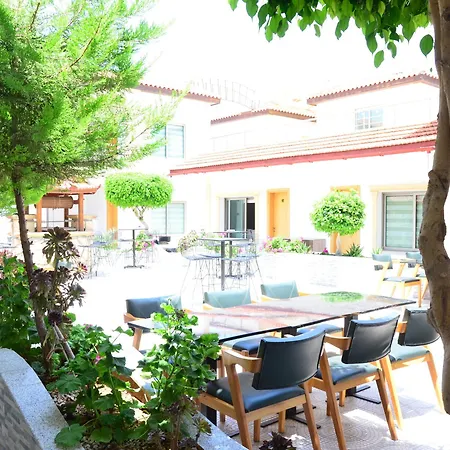 Nagas & Restaurant At Historical Part Of Hotel Nicosia