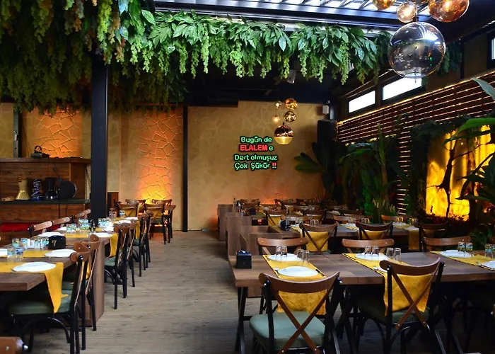 Nagas & Restaurant At Historical Part Of 酒店