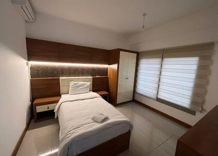 Nagas & Restaurant At Historical Part Of 酒店 尼科西亚